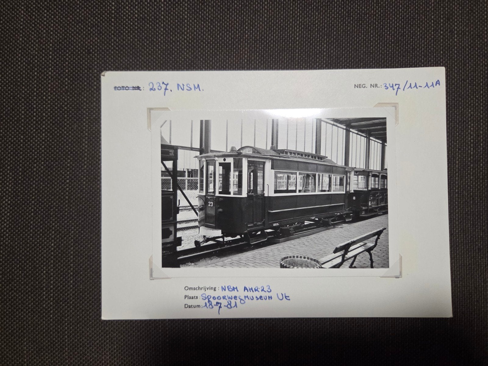 Zeldzame foto van NEM AHR-23 tram in Spoorwegmuseum, Ophalen of Verzenden, Gebruikt, Tram, Kaart of Prent