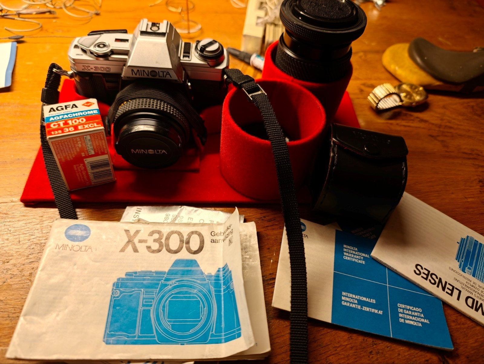 Minolta x-300 spiegelreflex camera met 2 objectieven, Ophalen of Verzenden