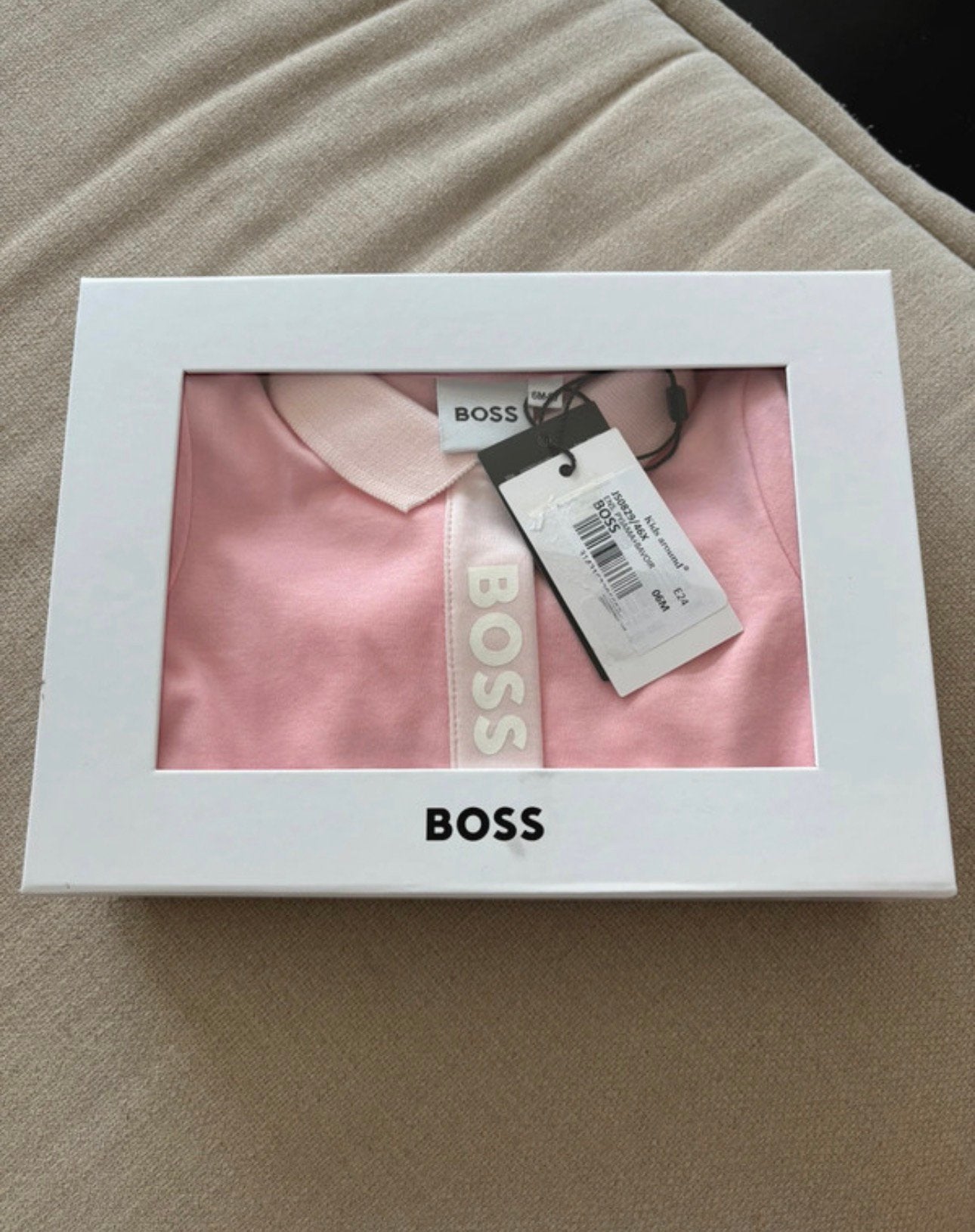 Hugo Boss pakje baby, Ophalen of Verzenden, Nieuw, Maat 68