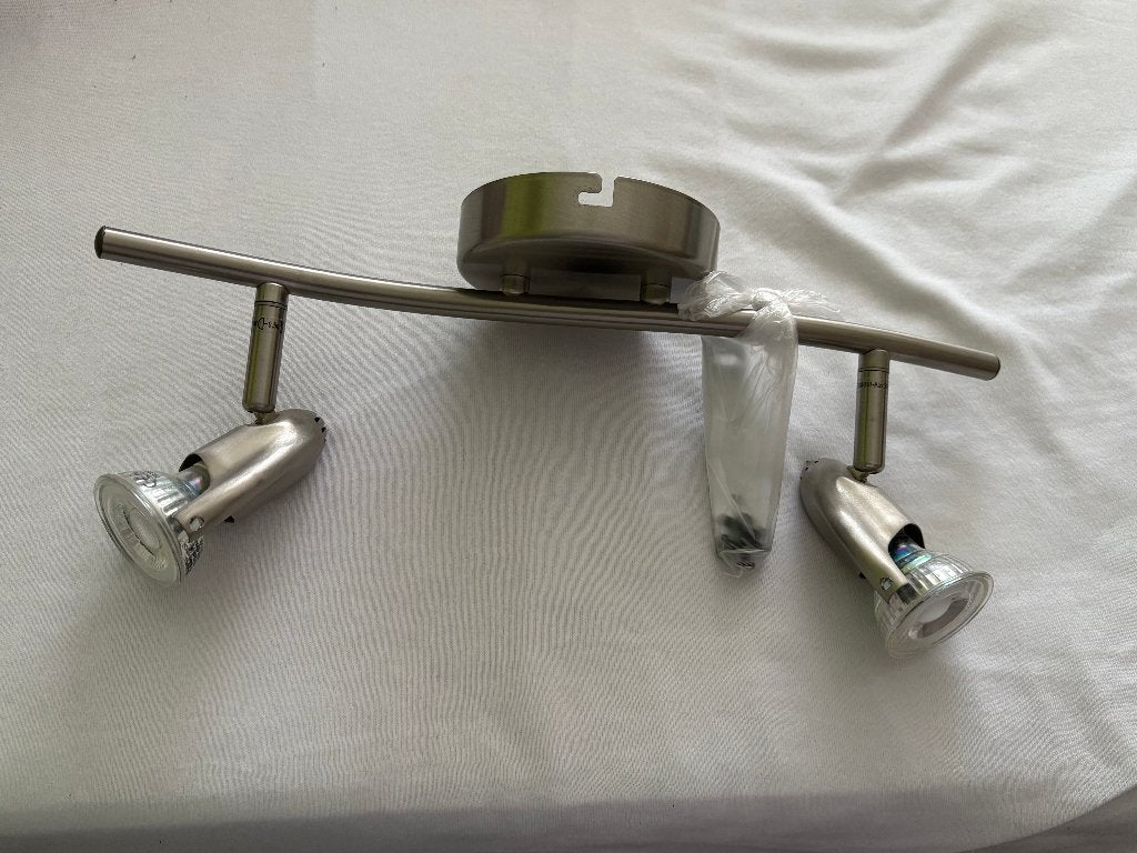 2 spot lamp, Halogeen, Metaal of Aluminium, Ophalen of Verzenden, Zo goed als nieuw