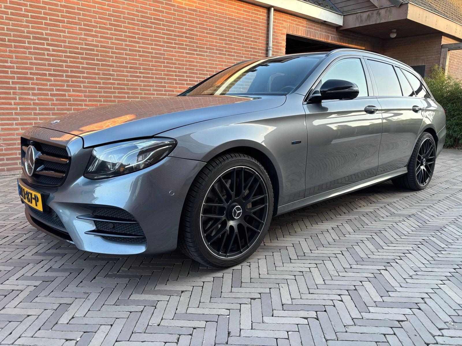 Mercedes-Benz E300de prijs incl. BTW 316pk, Auto's, Mercedes-Benz, Achterwielaandrijving, 4 cilinders, Plug-in hybride, Stationwagon