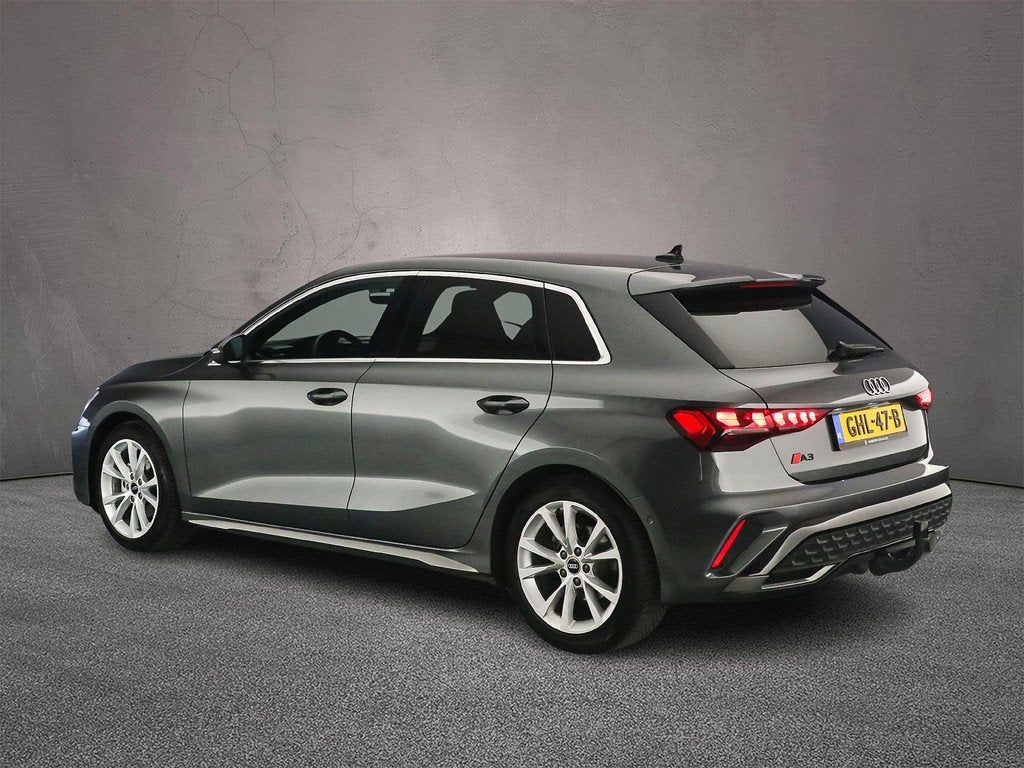 Audi A3 Sportback 30 TFSI S edition | Trekhaak | Apple/Andro, Auto's, Audi, 4 cilinders, 1290 kg, Origineel Nederlands, Bedrijf