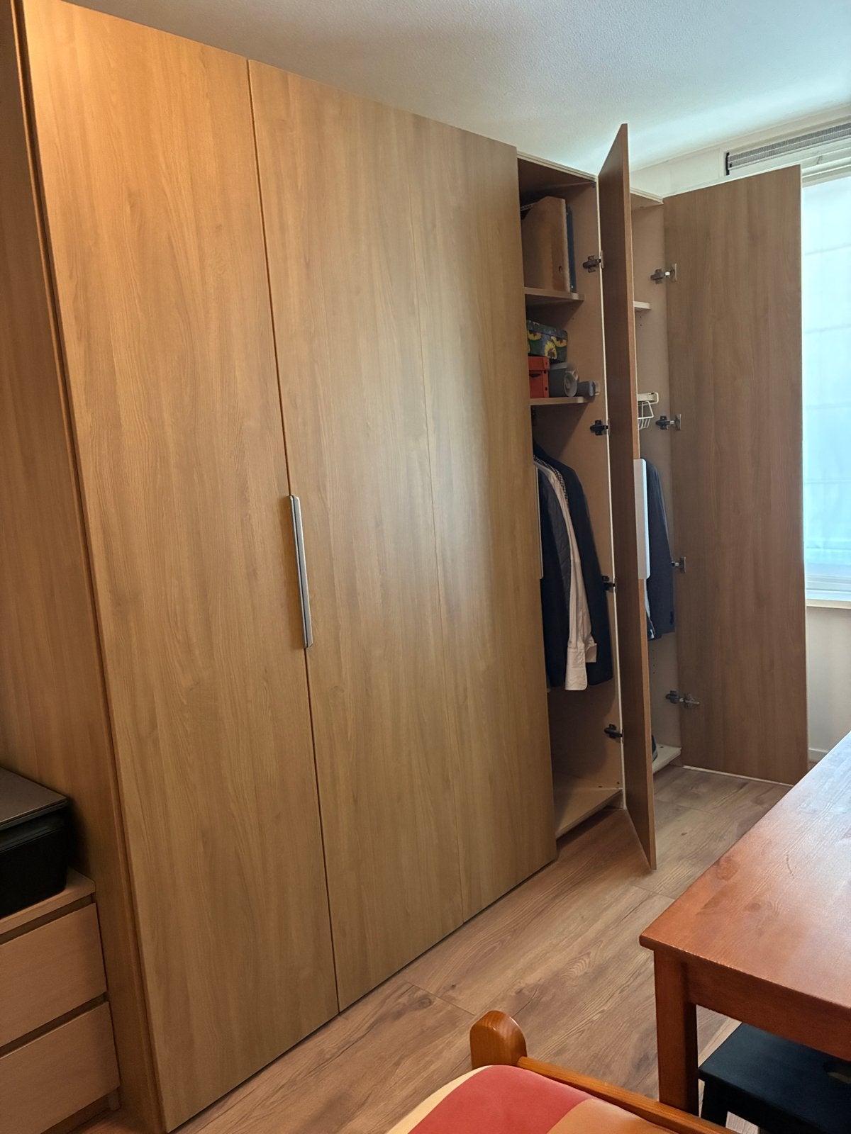 Degelijke linnenkast, Ophalen, Met plank(en), Gebruikt, 200 cm of meer