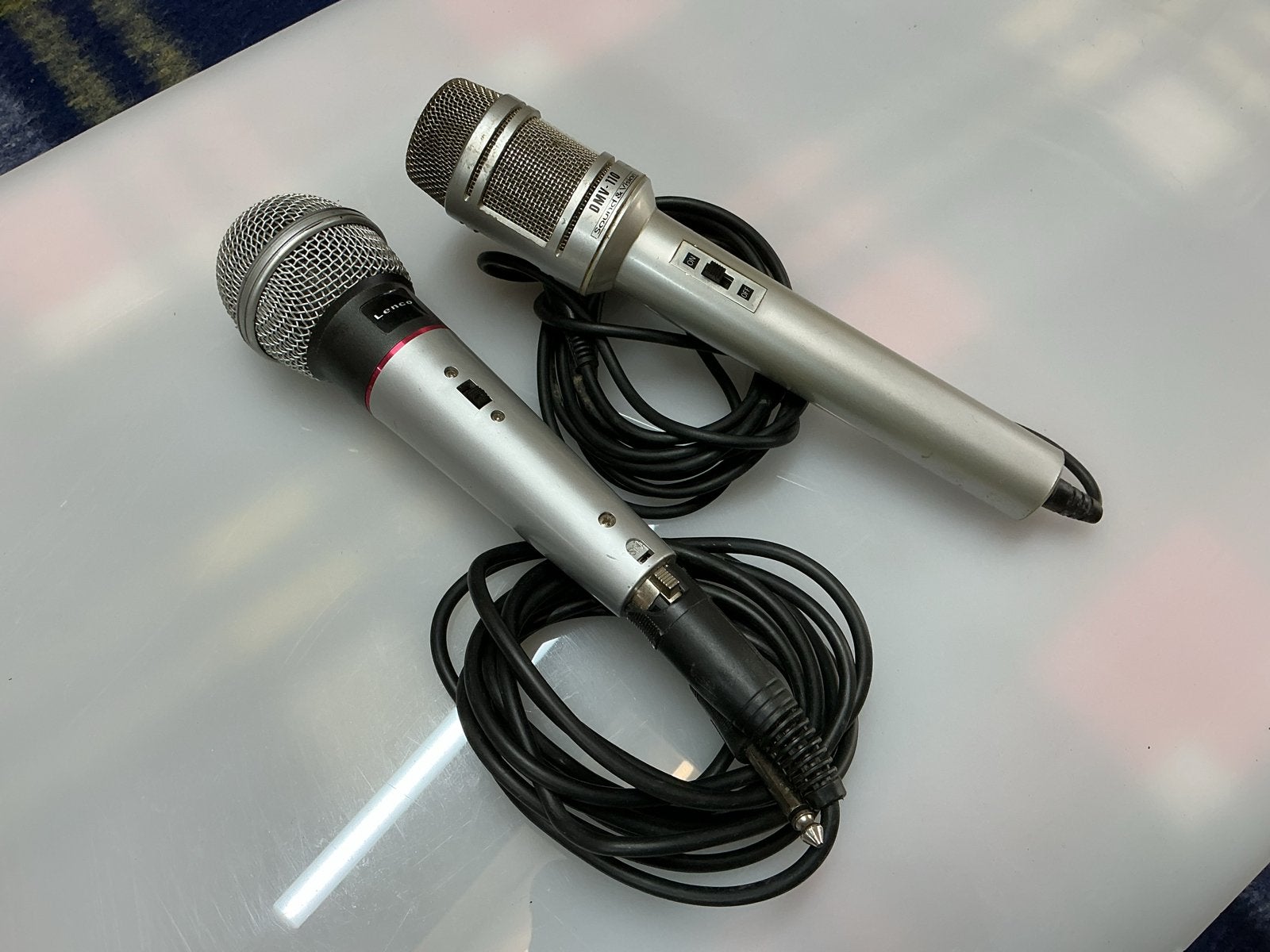 Set van 2 gebruikte microfoons: Lenco en Sound & Vision, Ophalen of Verzenden, Gebruikt, Zangmicrofoon