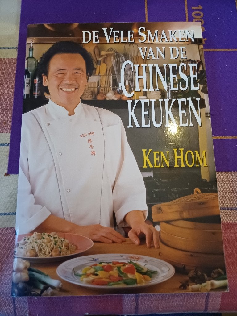 Ken Hom. De vele smaken van de chinese keuken., Ophalen of Verzenden, Gelezen, Ken Hom, Azië en Oosters