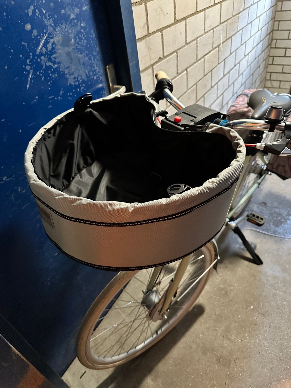 Honden Fietsmand met stuurbevestiging - Zo goed als nieuw, Ophalen of Verzenden, Zo goed als nieuw, Fietsmand, Stuurbevestiging