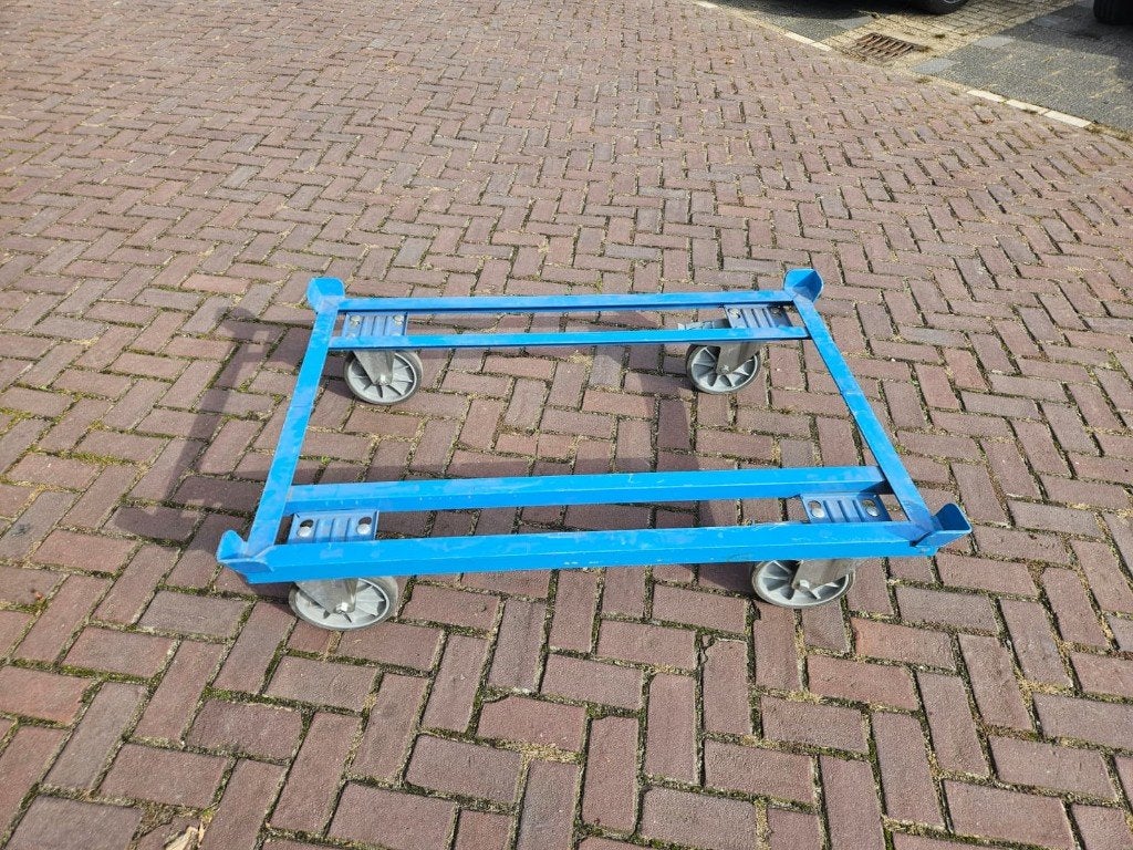 Fetra stalen hondje/dolly/palletonderstel (2 stuks!), Ophalen, Zo goed als nieuw