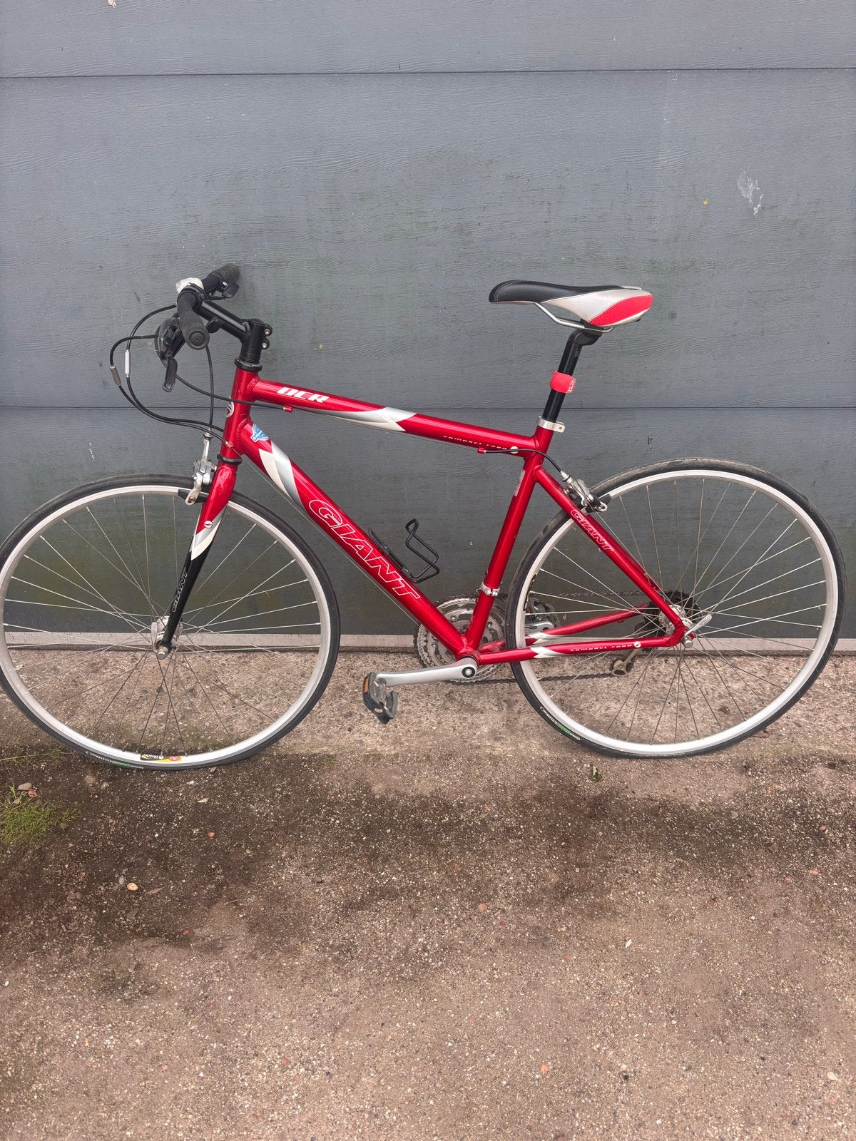 Giant Racefiets Rood met normale pedalen, Ophalen, Gebruikt, Giant