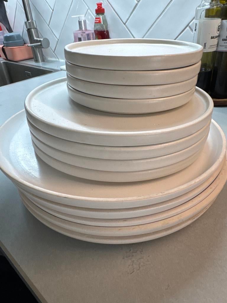 Witte servies set 13 stuks: H&M Home & Action borden, Ophalen of Verzenden