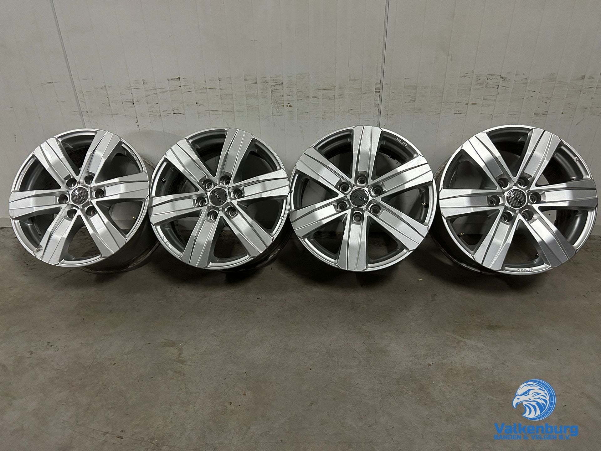 Mercedes Sprinter B907 B910 B906 VW Crafter 18 inch velgen 6, 18 inch, Velg(en), -, -