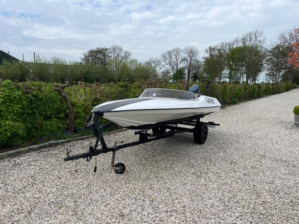 Piranha Bagheera speedboot + 40 PK yamaha + trailer, Watersport en Boten, Speedboten, Ophalen, Gebruikt