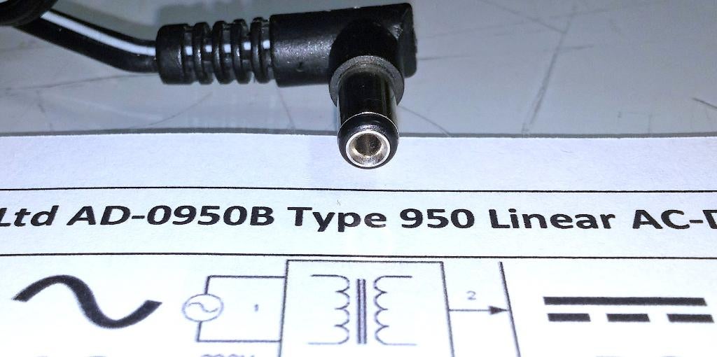 YNG YUH AD-0950B 9V 500mA 0.5A 4.5W AC DC Adapter Oplader, Ophalen of Verzenden, Zo goed als nieuw