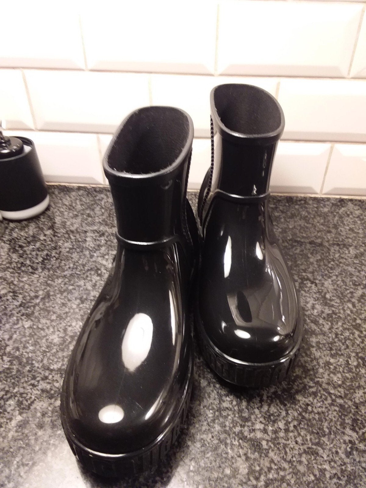 Ugg Drizlita. Maat 39. Nieuw, Ophalen of Verzenden, Nieuw, Bruin
