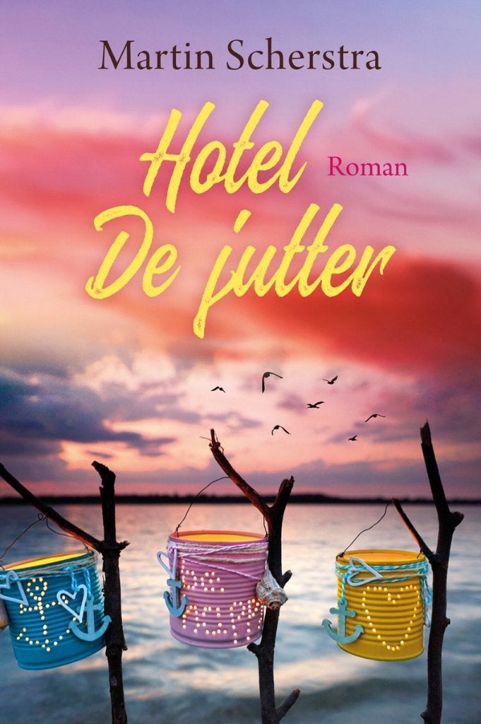 Martin Scherstra Hotel De jutter, Boeken, Romans, Gelezen, Ophalen of Verzenden