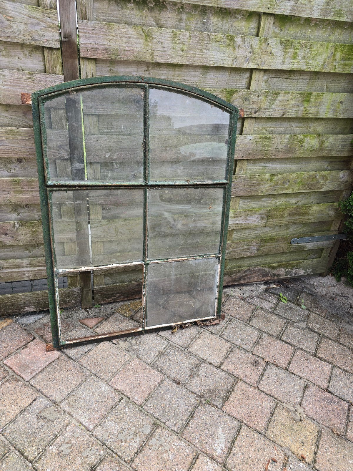 Oud gevelraam met boog en 6 ruiten, Ophalen, Gevelraam of Ruit, Gebruikt, 80 tot 120 cm