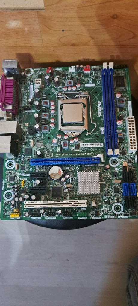 Intel Desktop Moederbord met i7-2600 CPU, Computers en Software, Moederborden, Refurbished, DDR3, Ophalen of Verzenden, ATX, Micro ATX