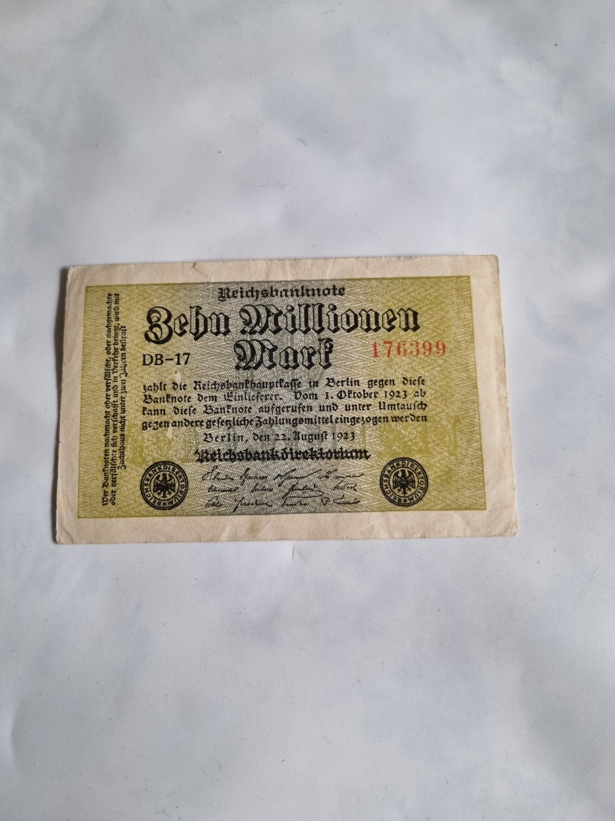 Duitsland: een mooi ongevouwen 10 miljoen Mark biljet 1923., Postzegels en Munten, Ophalen of Verzenden, Duitsland, Los biljet