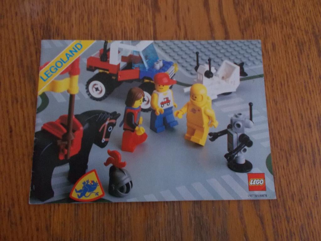 lego boekje legoland 1987, Ophalen of Verzenden, Gebruikt, Lego