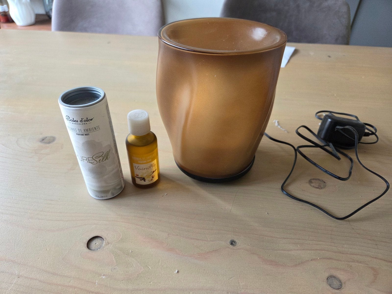 Ultransmit Aroma Diffuser Swirling Mist met 2  olien, Gebruikt, Kunststof, Ophalen of Verzenden, Modern