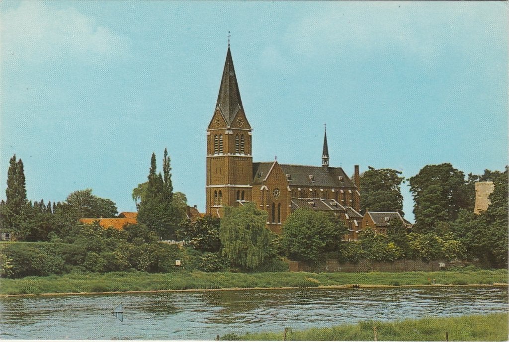 KESSEL R.K. Kerk Maria Geboorte met Roodstempel, Verzenden, 1980 tot heden, Gelopen, Limburg