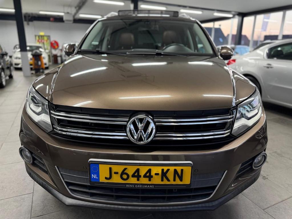 Volkswagen Tiguan 2.0 TSI Sport&Style 4Motion panorama dak l, Auto's, Volkswagen, Automaat, Euro 5, Gebruikt, 4 cilinders