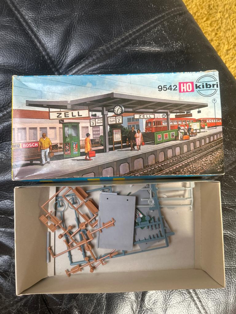 Kibri HO Station Zell 9542 Modelbouw Station, Overige merken, Gelijkstroom of Wisselstroom, Brug, Tunnel of Gebouw, Nieuw