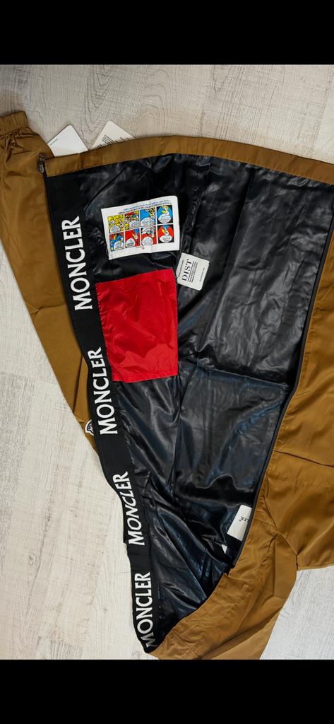 Moncler Jas Maat S - Bruin/Camel met Zwarte Details, Ophalen of Verzenden, Zo goed als nieuw, Maat 46 (S) of kleiner, Bruin