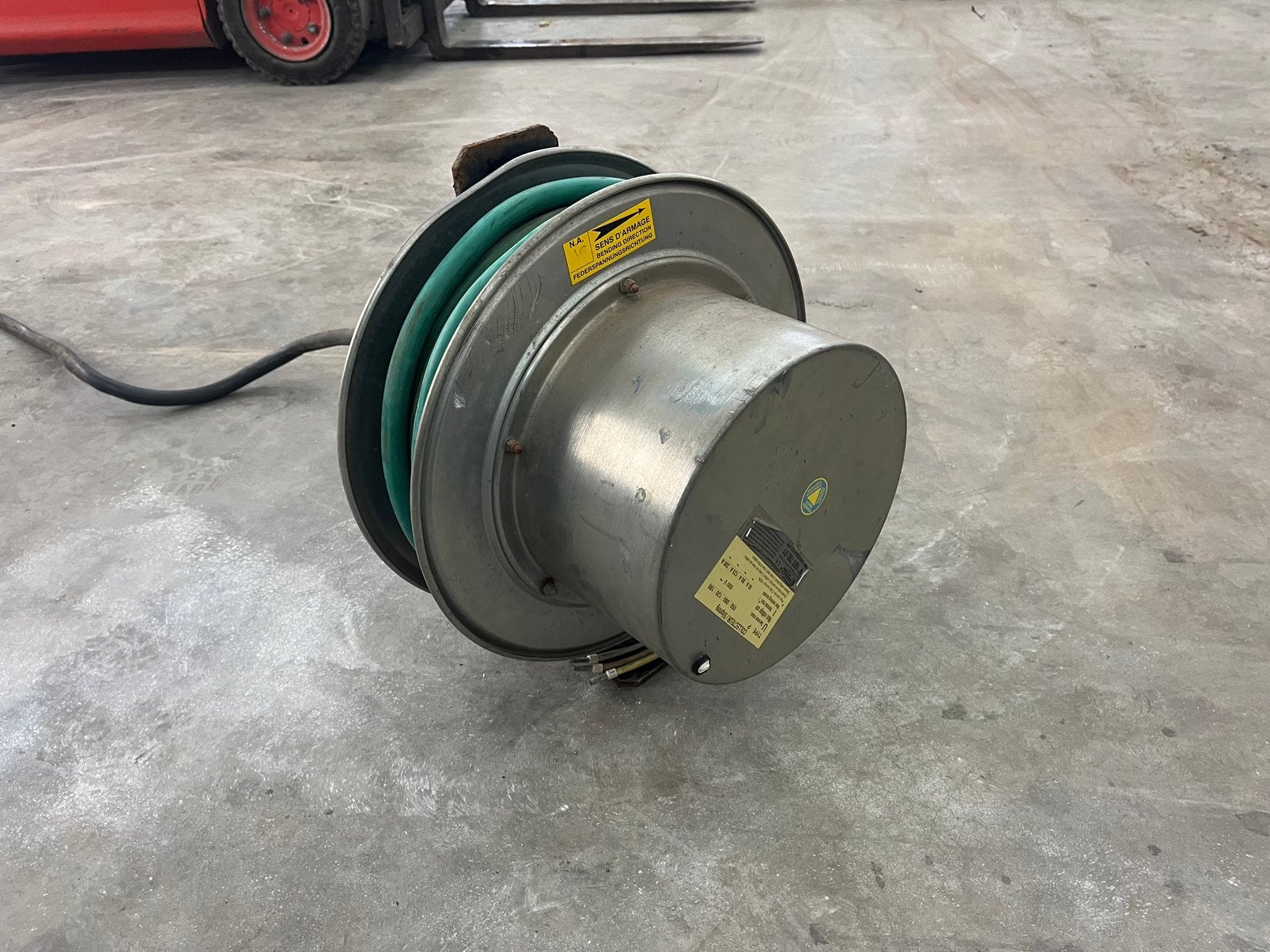 Veerkabel haspel 690volt, Ophalen, Zo goed als nieuw