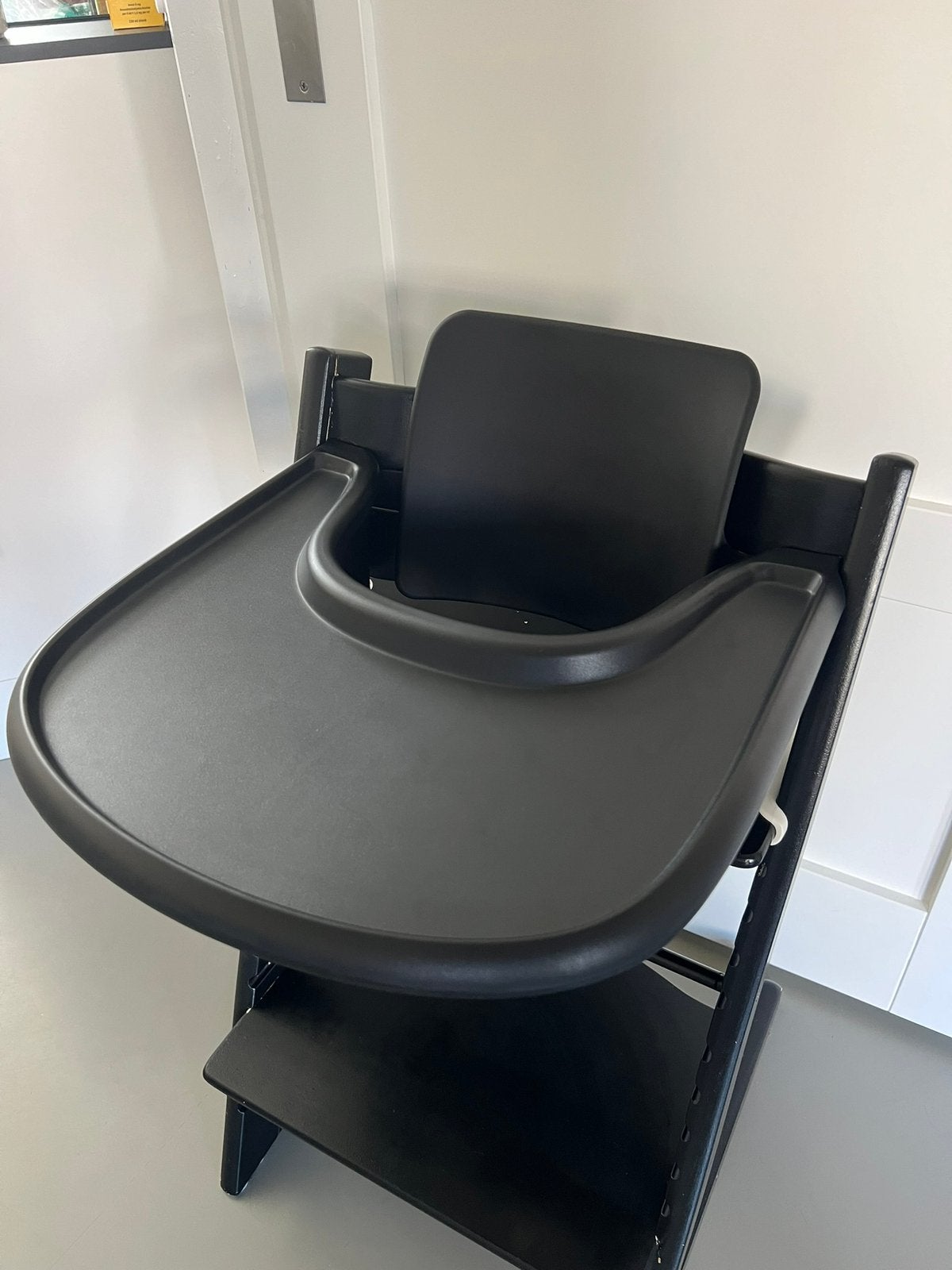 Nieuw! Babyset met tray geschikt voor een stokke tripp trapp, Kinderen en Baby's, Kinderstoelen, Ophalen of Verzenden, Nieuw, Meegroeistoel