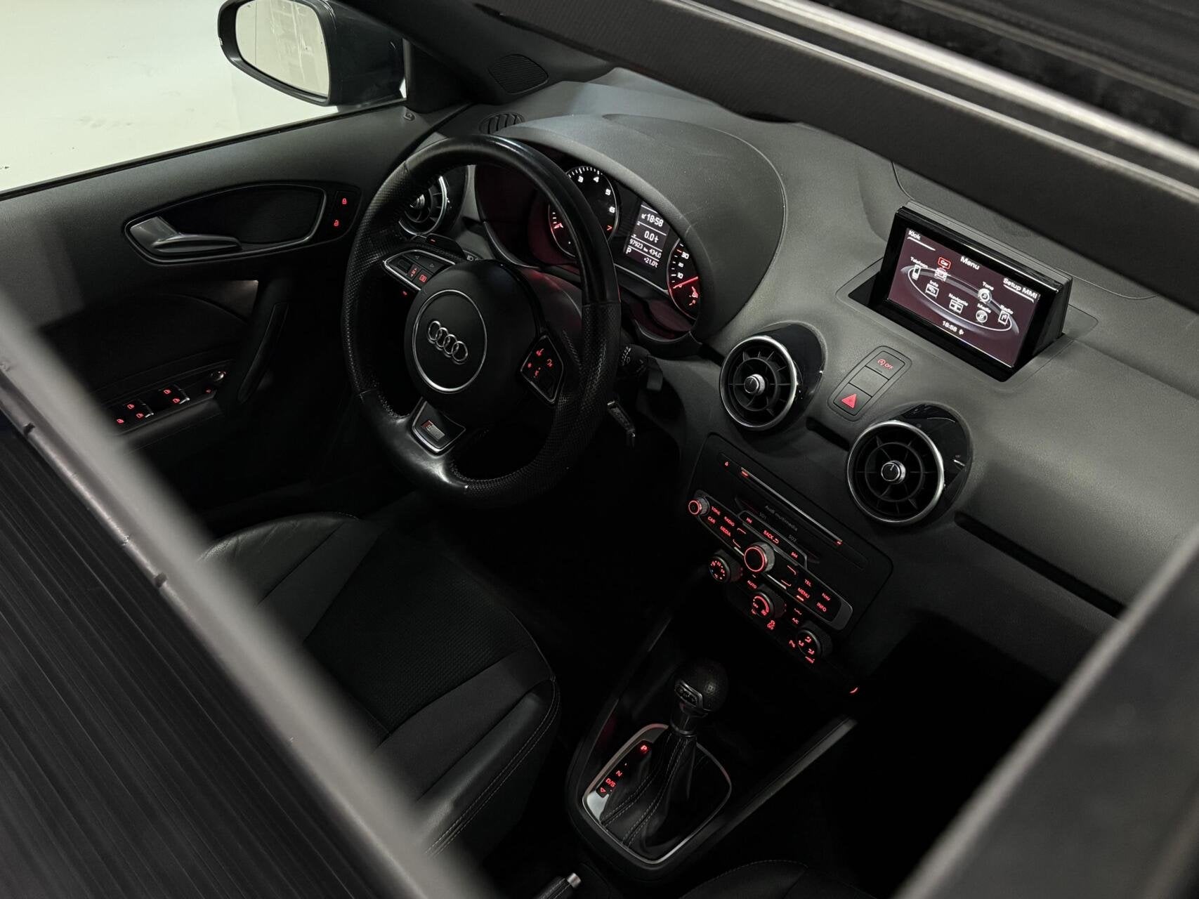 Audi A1 Sportback 1.4 TFSI|SLINE|PANO|LED|PDC|CRUISE, Auto's, Audi, Euro 6, 4 cilinders, 4 stoelen, Autotrust