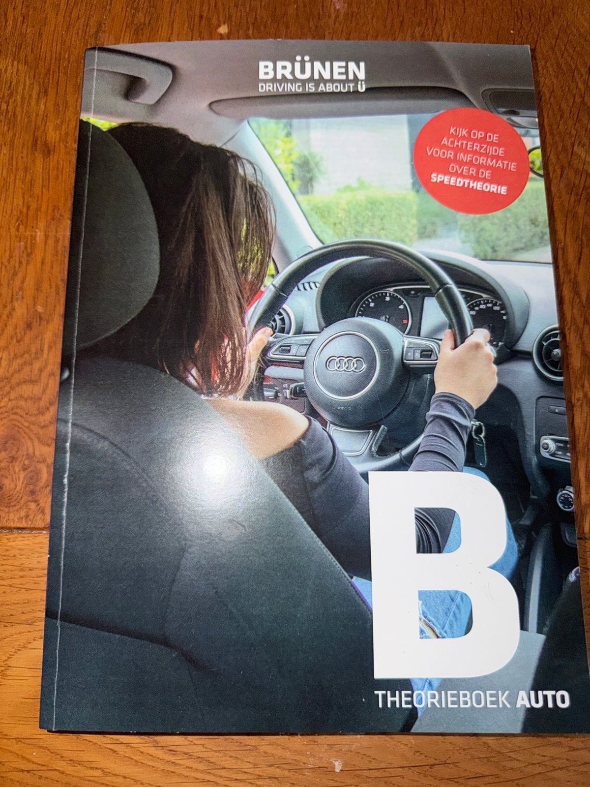 Auto theorieboek rijbewijs B - Brünen Speedtheorie, Boeken, Auto's | Boeken, Ophalen of Verzenden, Zo goed als nieuw, Algemeen