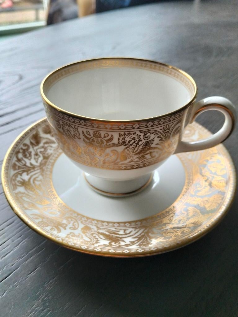 Wedgewood Florentine Gold kop en schotel, Ophalen of Verzenden, Zo goed als nieuw, Wedgwood, Kop(pen) en/of Schotel(s)