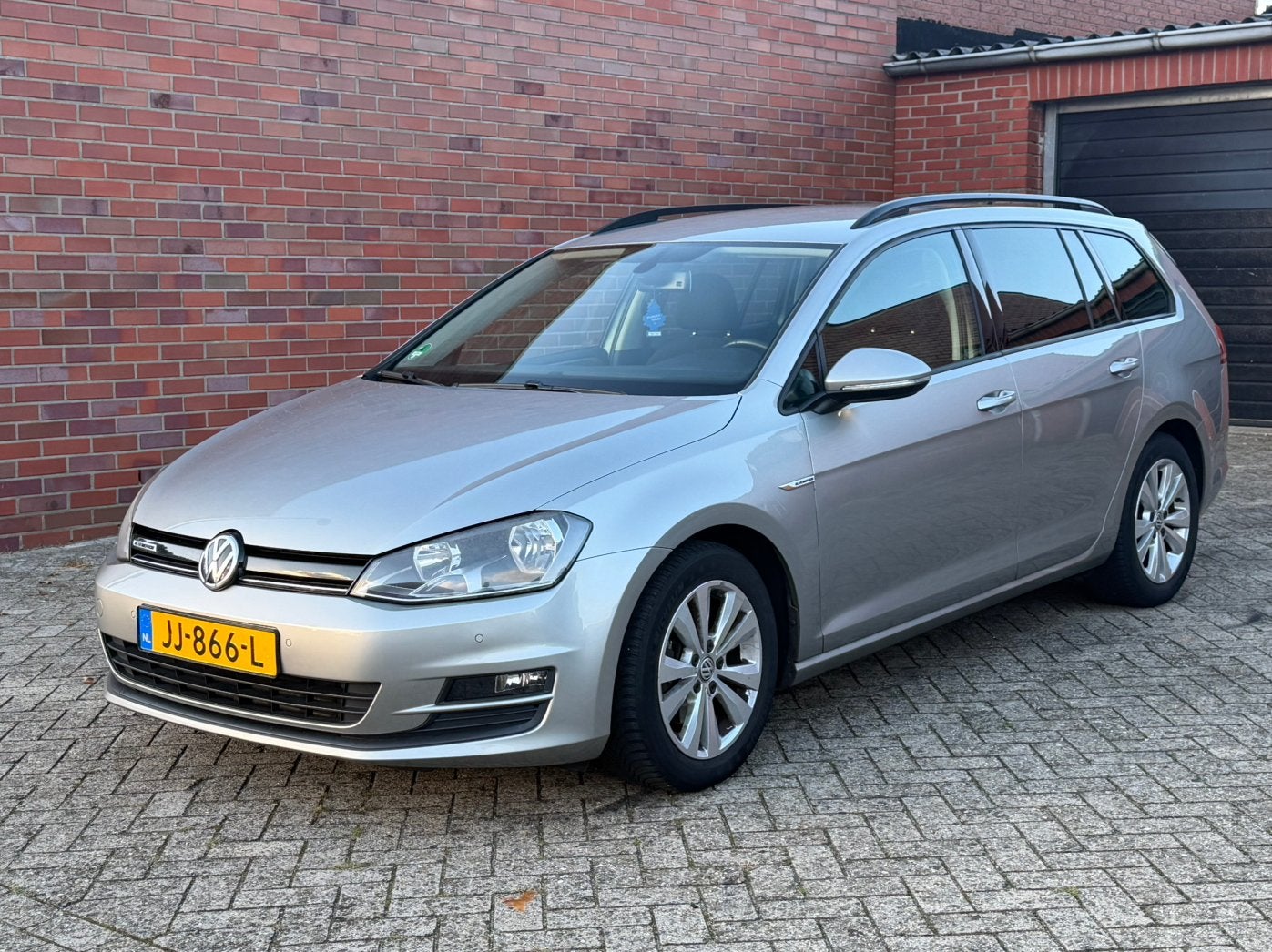Volkswagen Golf Variant 1.0 TSI 115pk Bluemotion 2016 Grijs, Voorwielaandrijving, 23 km/l, Origineel Nederlands, 115 pk