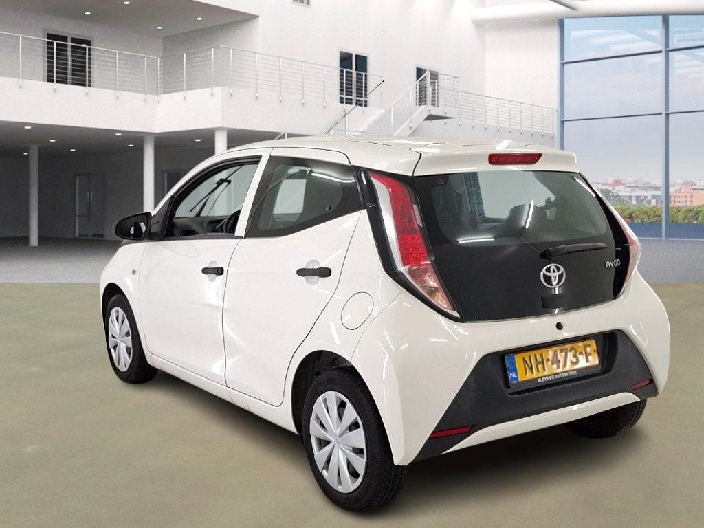 Foto 6 van Toyota Aygo 1.0 5D NAP Airco Bluetooth APK 2027 Elek.ramen N