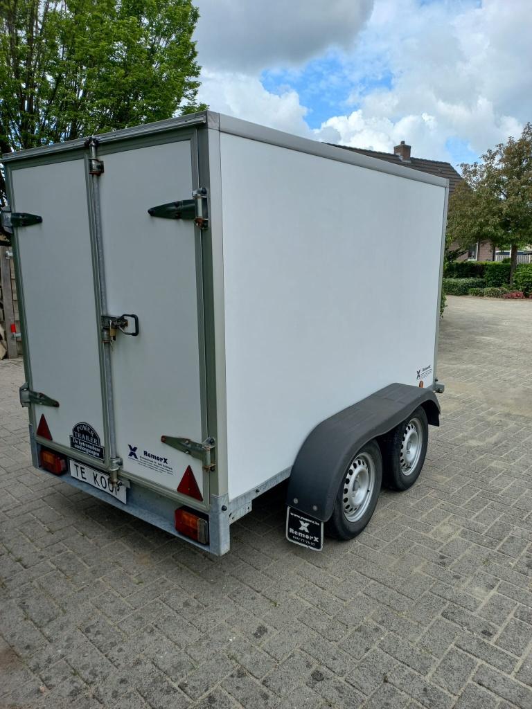 Gesloten aanhanger met gladde wanden, Ophalen of Verzenden, Zo goed als nieuw