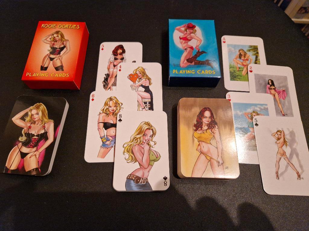 Set van 2 Rooie Oortjes kaartspellen – dubbel zo ondeugend, Verzamelen, Ophalen of Verzenden, Nieuw, Speelkaart(en)