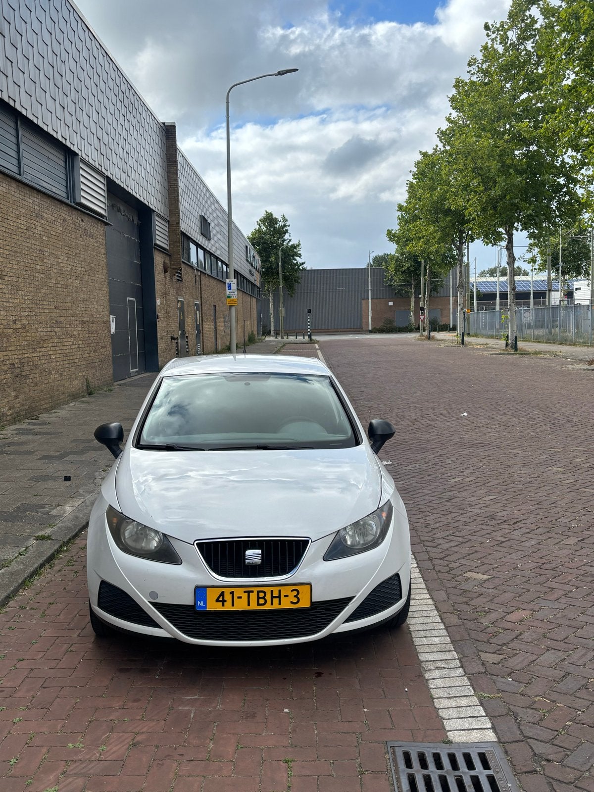 Seat Ibiza 1.2 44KW 5DRS 2012 Wit, Auto's, Seat, Voorwielaandrijving, Stof, 1198 cc, Origineel Nederlands