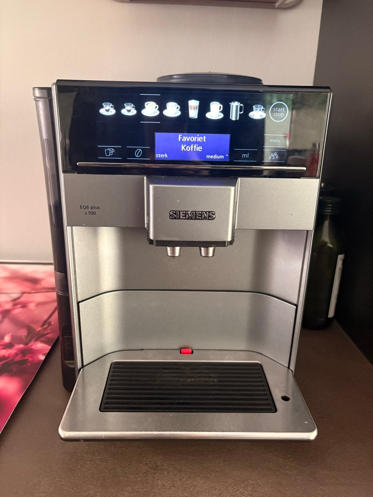Siemens EQ.6 plus s100 koffiemachine (spoelt niet goed), Ophalen, Gebruikt, Koffiemachine, Koffiebonen