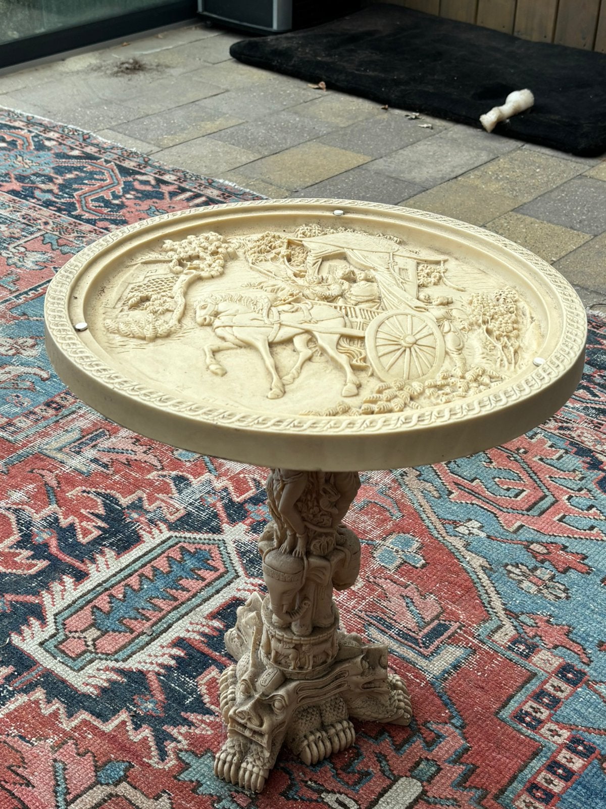 Tafeltje, Ophalen