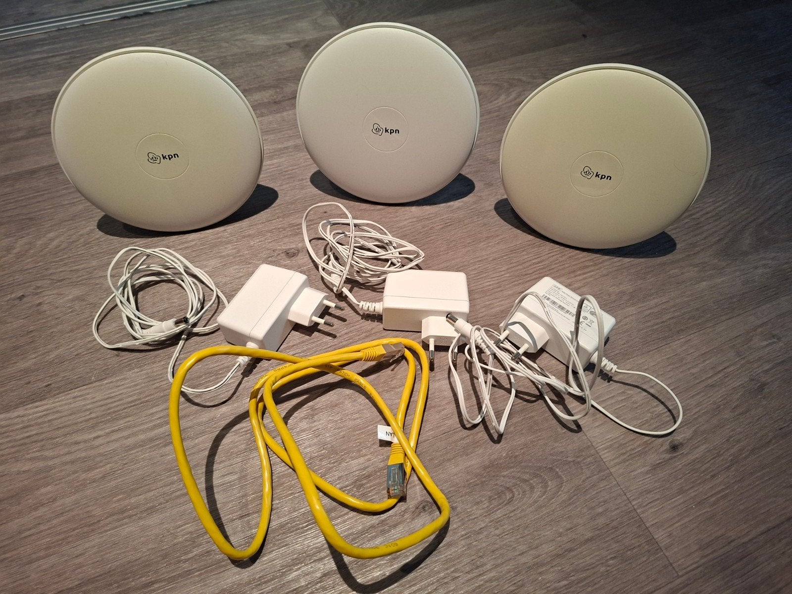 KPN SuperWifi punten (3 stuks) met adapters en kabel, Computers en Software, Routers en Modems, Ophalen of Verzenden, Gebruikt