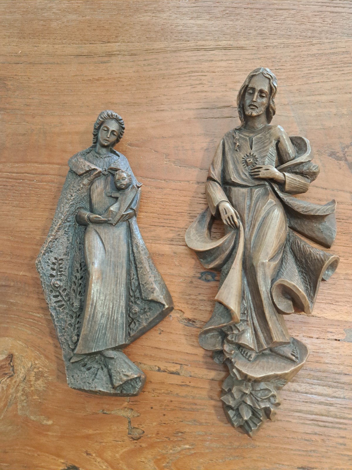 Set van 2 religieuze wanddecoraties: Maria met kind en Jezus, Antiek en Kunst, Ophalen of Verzenden