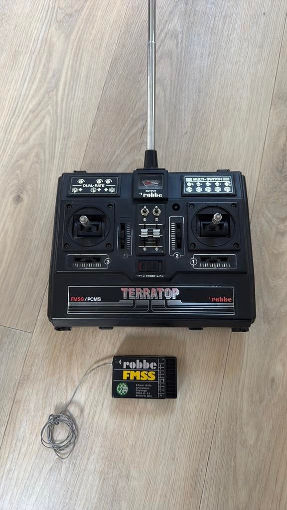 Robbe Terra Top 40 Mhz 8 kanaals zeldzaam, Hobby en Vrije tijd, Ophalen, Gebruikt
