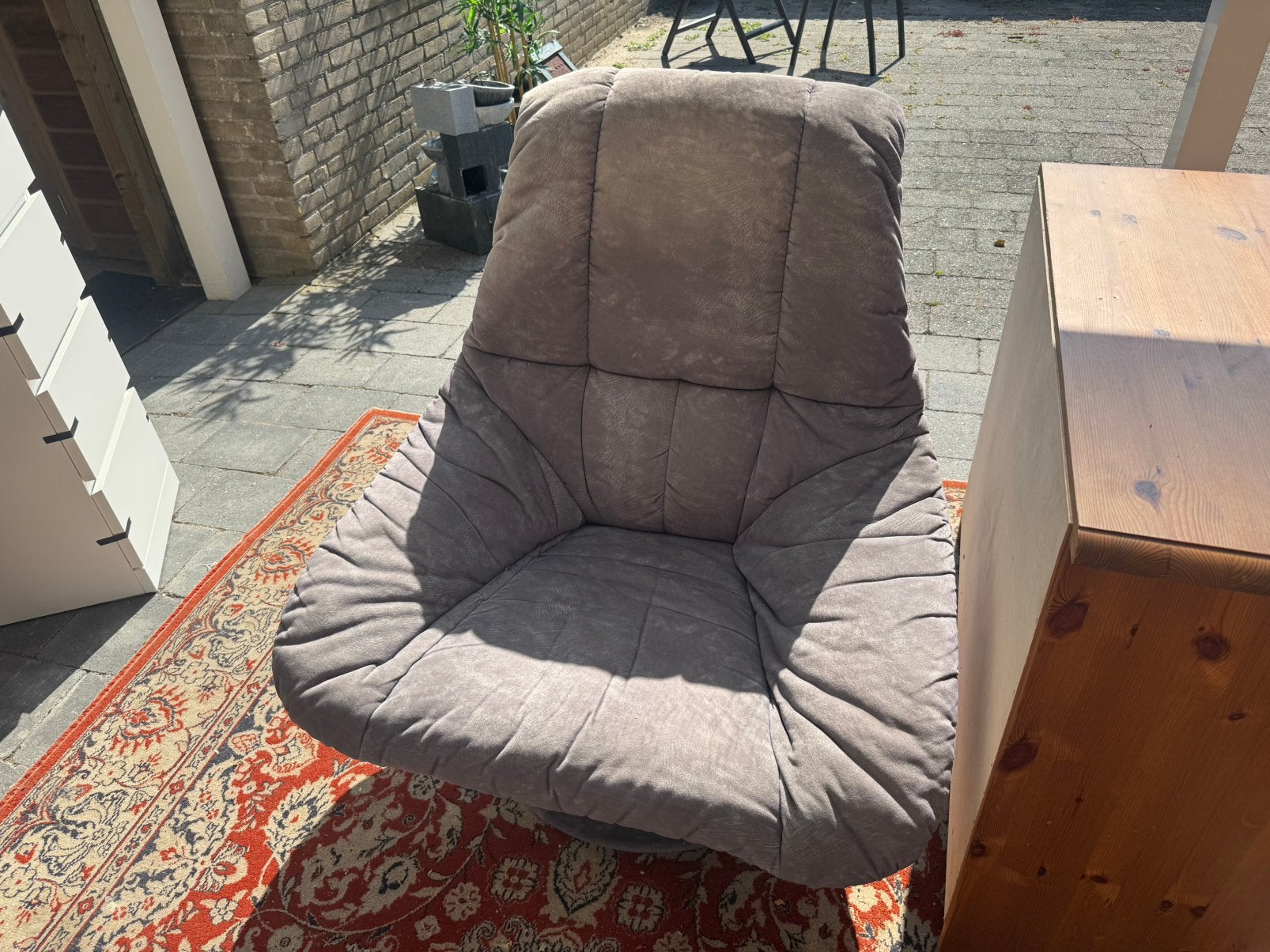 Gratis draaistoel, Ophalen