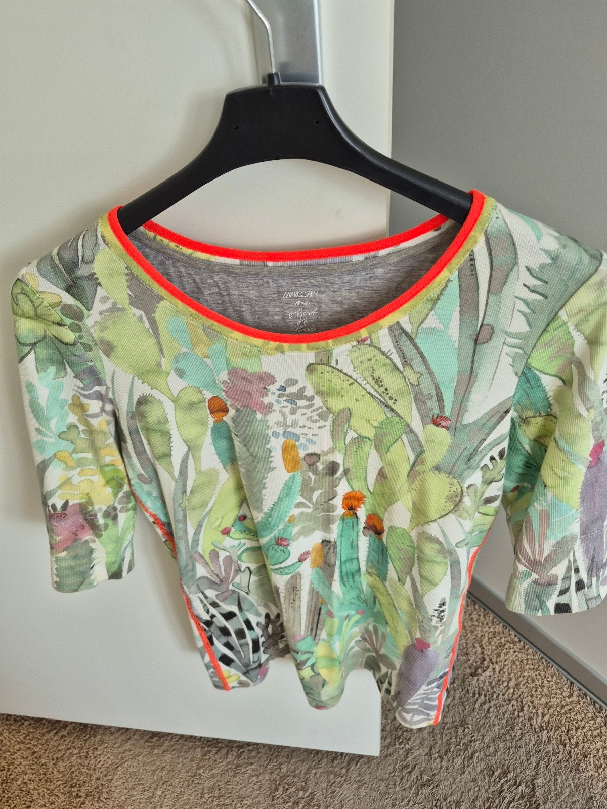 T-shirt Marc Cain., Ophalen of Verzenden, Zo goed als nieuw, Maat 38/40 (M), Korte mouw