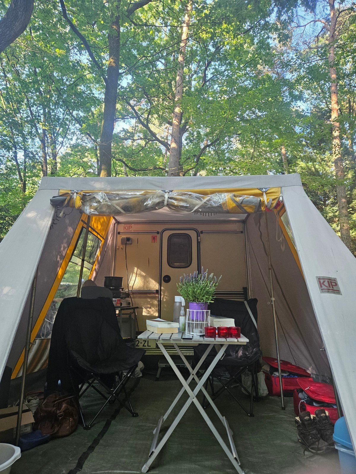 Weinig gebruikte tent voor de KIP KK300 (shelter), Caravans en Kamperen, Ophalen