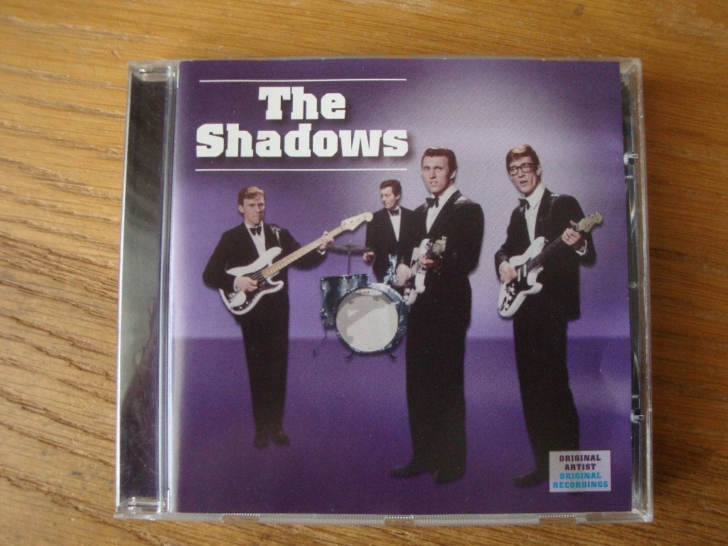 The Shadows - The Shadows + Cliff Richard( 26 tracks), Pop, Inclusief doosje, Ophalen of Verzenden, Zo goed als nieuw
