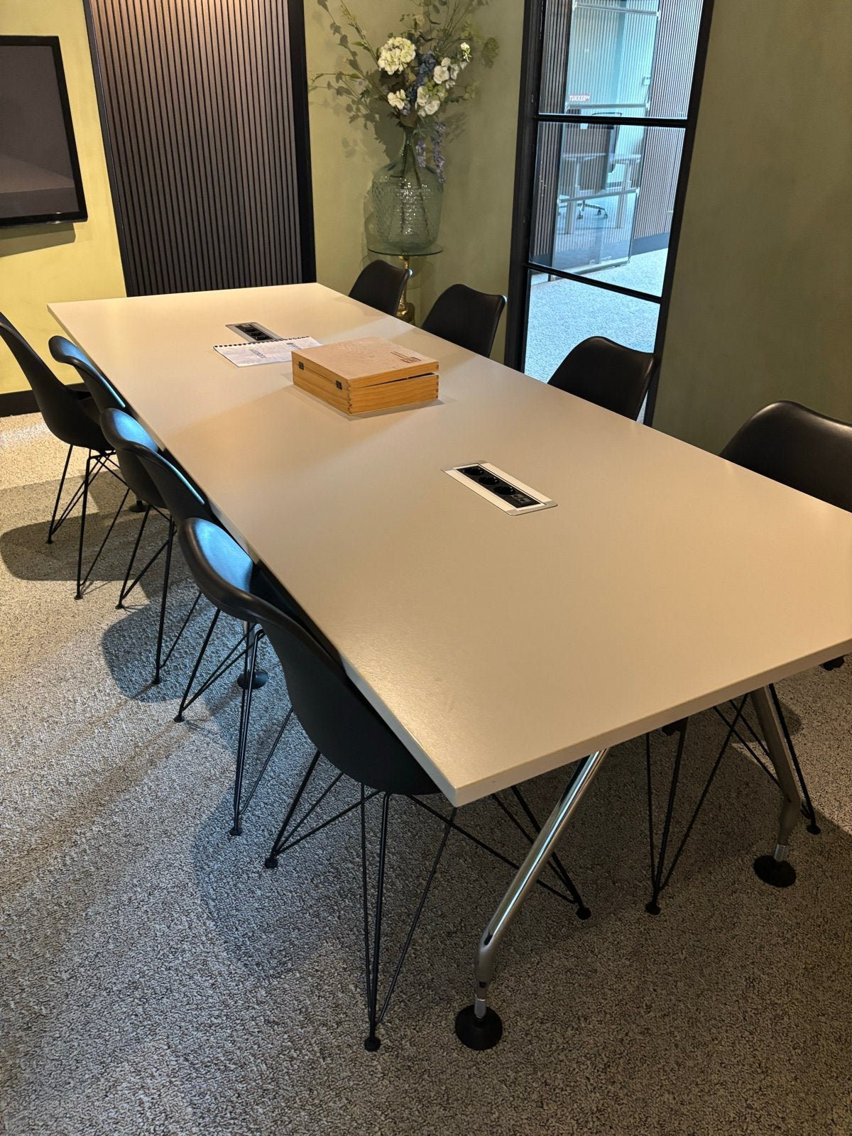 Grote Vitra vergadertafel 270x100 met stroom en netwerk, Ophalen, Gebruikt, 200 cm of meer, 50 tot 100 cm