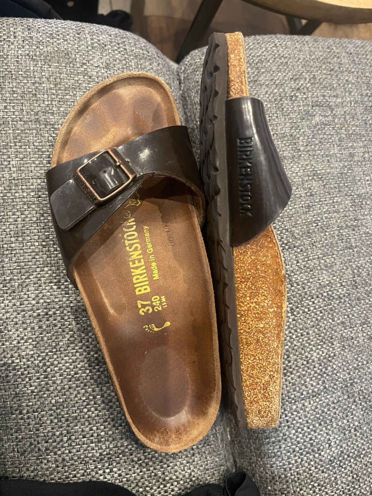 Mooie Birkenstock slippers in maat 37 niet veel gedragen, Kleding | Dames, Schoenen, Ophalen of Verzenden, Zo goed als nieuw, Zwart