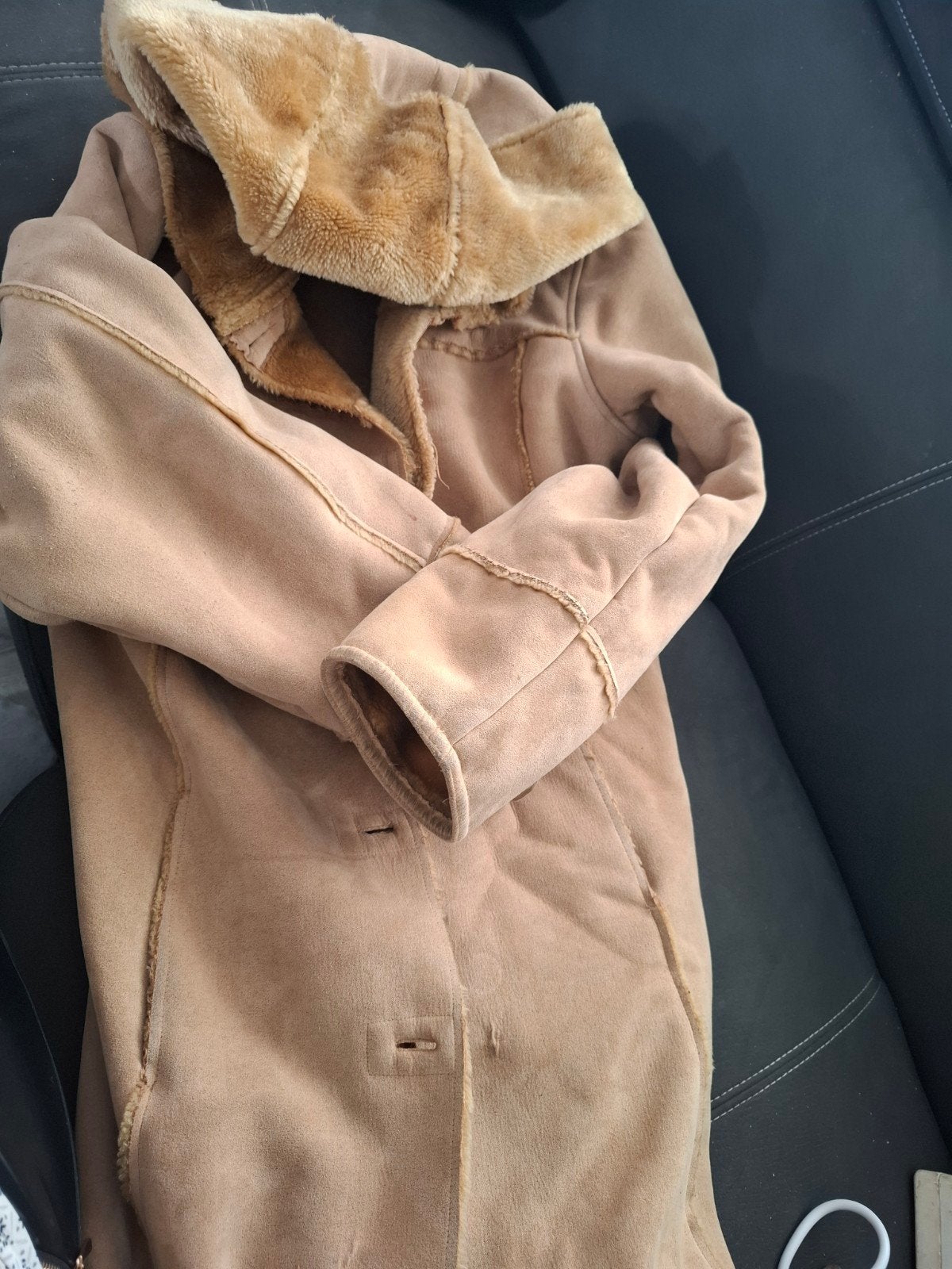 Stijlvolle beige suède look jas met teddy voering, Kleding | Dames, Jassen | Winter, Beige, Maat 42/44 (L), Ophalen of Verzenden