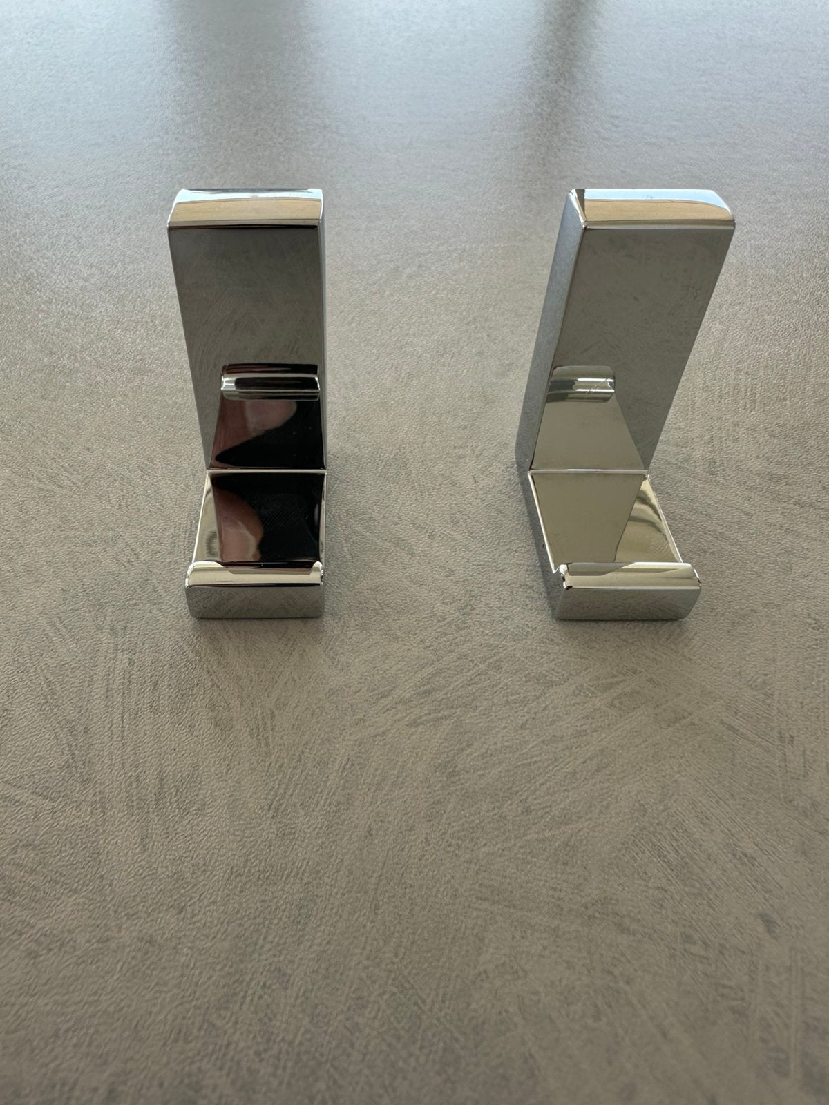 2 Dornbracht Mem haakjes chroom, Ophalen of Verzenden, Zo goed als nieuw, Handdoekhaak